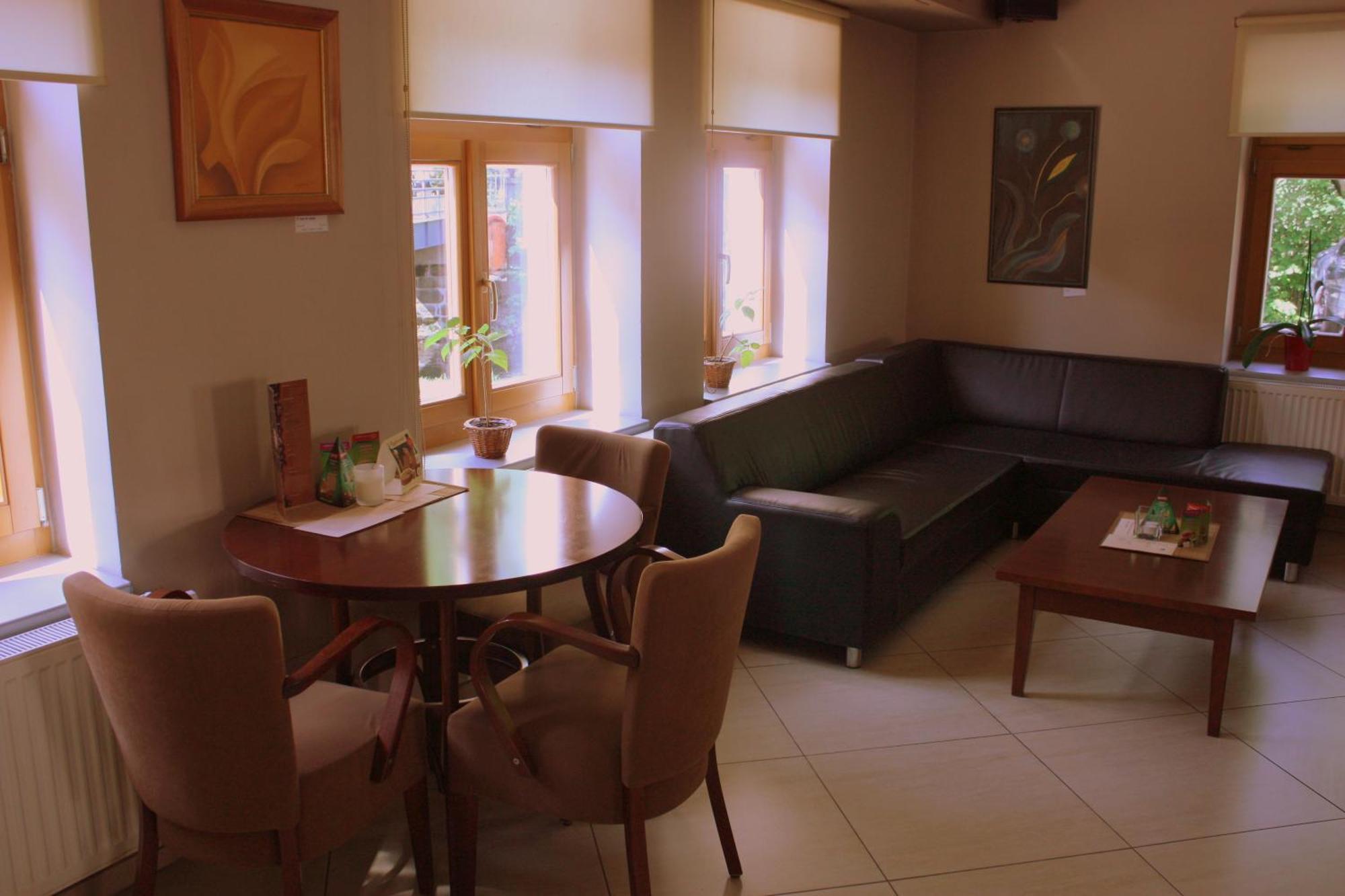 Penzion A Caferestaurant U Lavky خروديم المظهر الخارجي الصورة