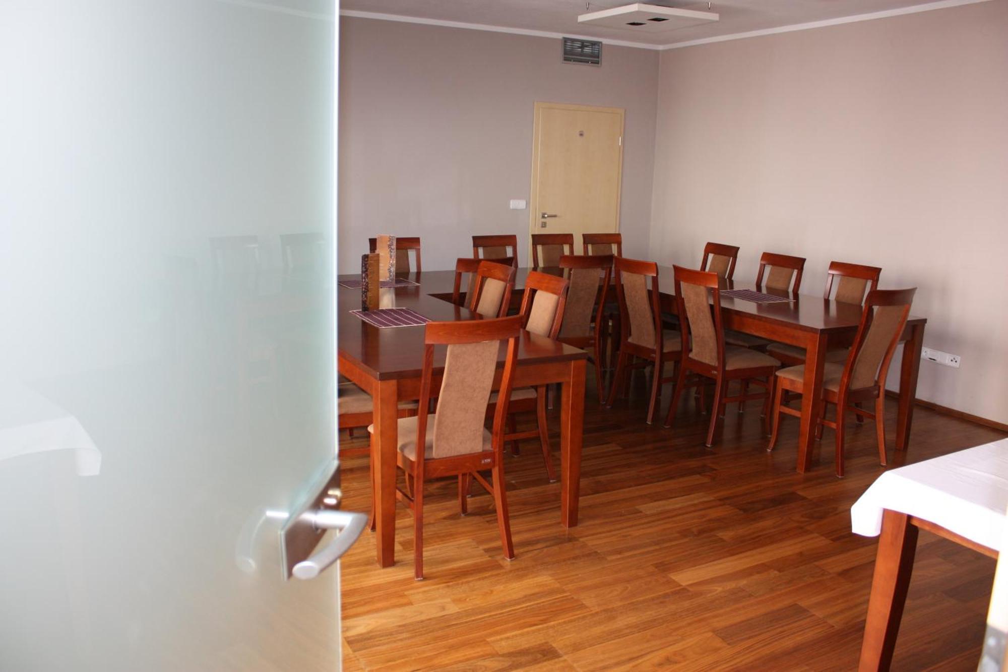 Penzion A Caferestaurant U Lavky خروديم المظهر الخارجي الصورة